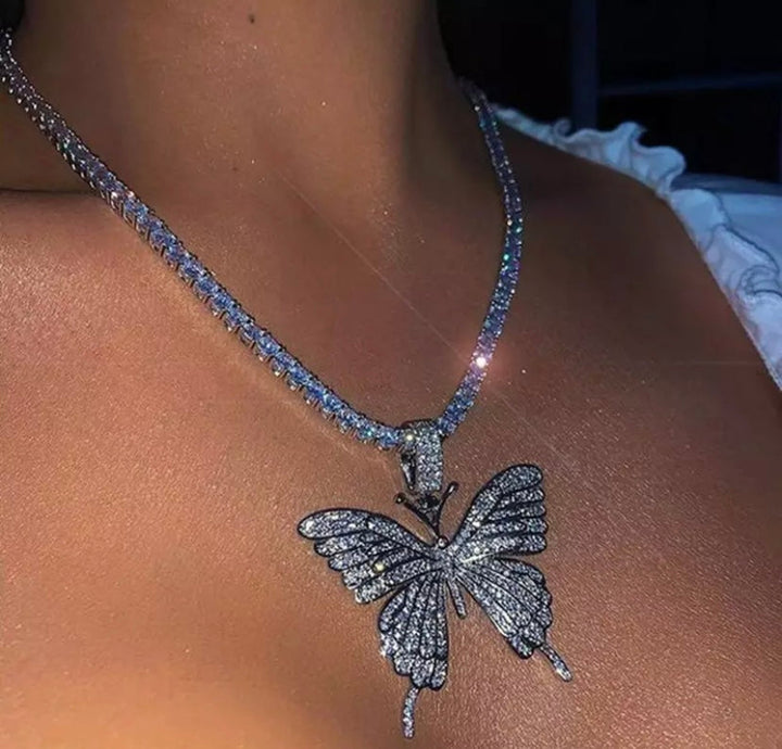 Butterfly Passion Tennis Necklace Gold